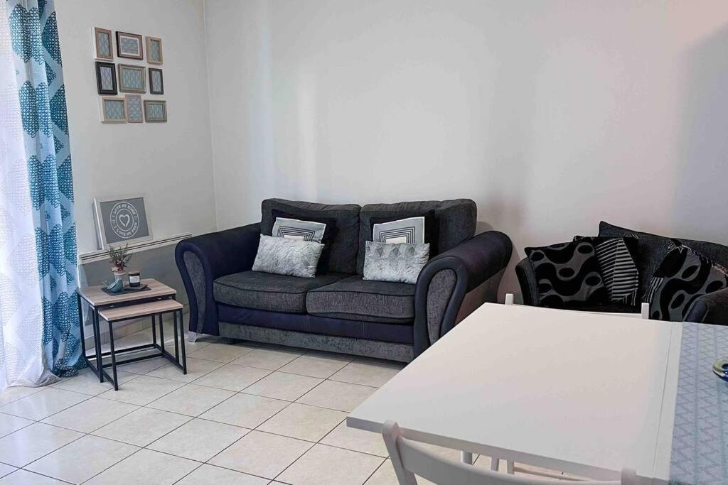 מונטבראן Appart Avec Terrasse Et Parking A 2 Pas De Disney מראה חיצוני תמונה