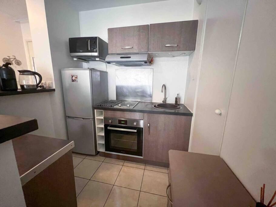 מונטבראן Appart Avec Terrasse Et Parking A 2 Pas De Disney מראה חיצוני תמונה